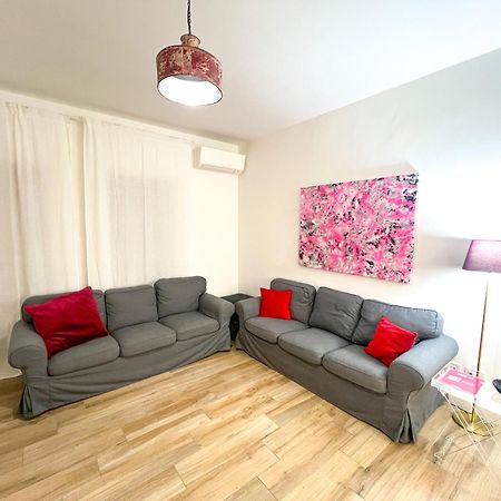 Bellhome 1 - Elegante Appartamento Nel Centro Di บารี ภายนอก รูปภาพ