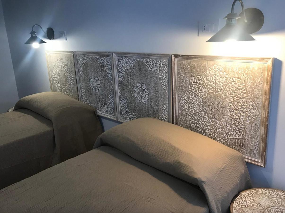 Bellhome 1 - Elegante Appartamento Nel Centro Di บารี ภายนอก รูปภาพ
